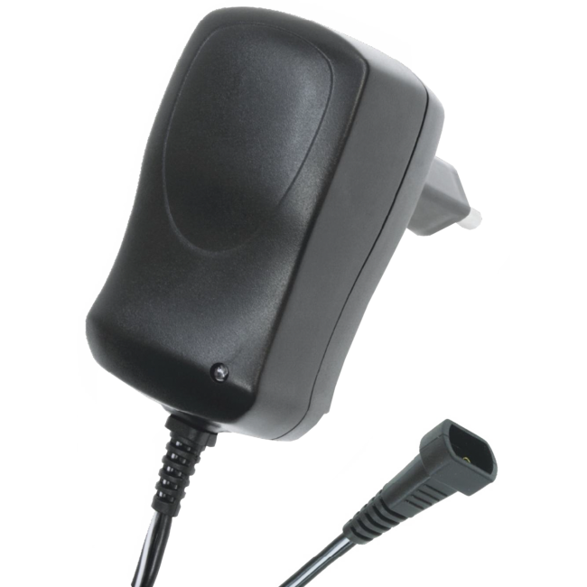 home Adapter, 3-12 V, sa više priključaka - MW MA06N