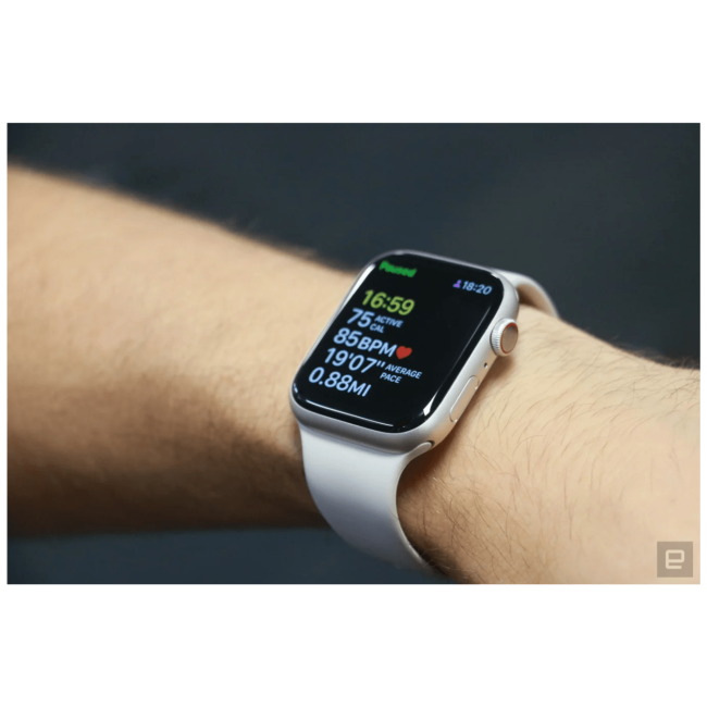 Apple Pametni sat, 1.69" LTPO OLED zaslon, vodootporan BT, WiFi - Watch Series 8 GPS 41mm Starlight - Image 5
